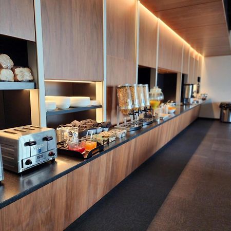 Grand Times Hotel Laval - Centropolis Esterno foto