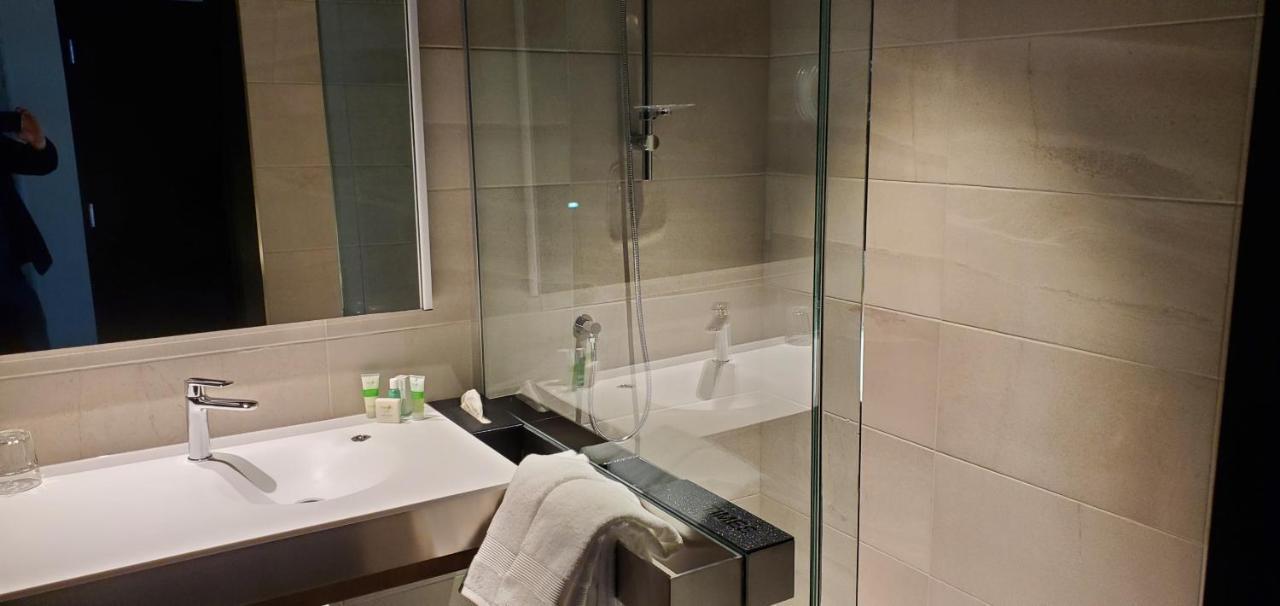 Grand Times Hotel Laval - Centropolis Esterno foto