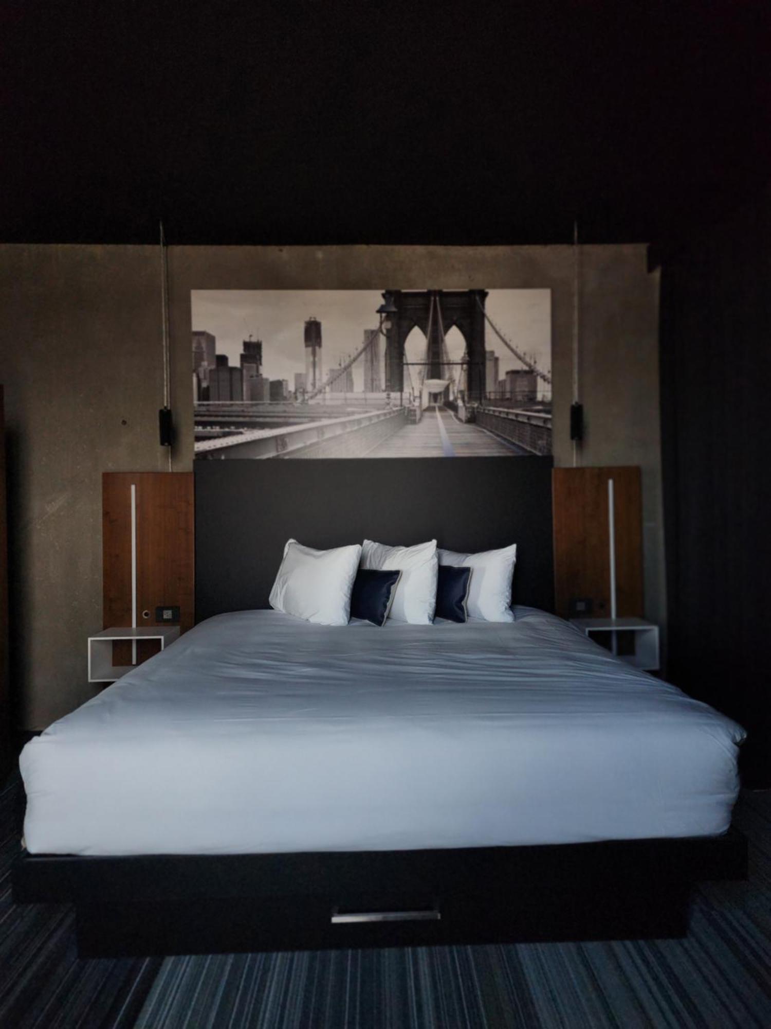 Grand Times Hotel Laval - Centropolis Esterno foto
